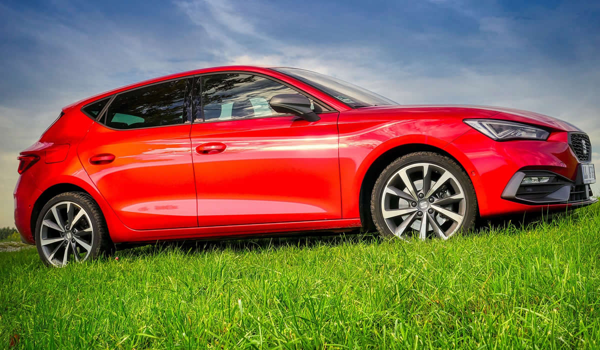 Automatic Car Rental in Rwanda for Tourists